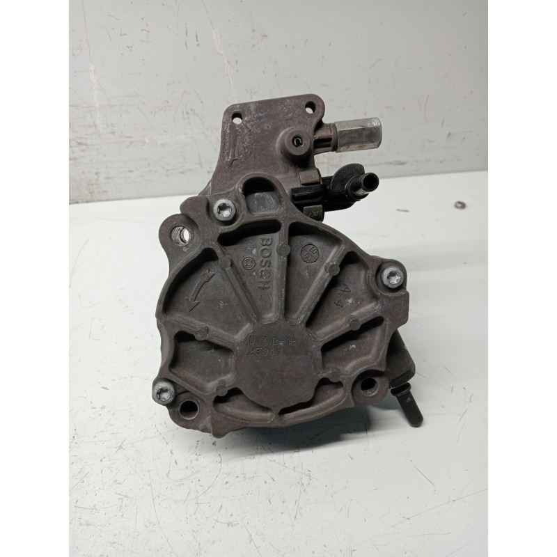 Recambio de depresor freno / bomba vacio para land rover freelander (lr2) 2.2 td4 referencia OEM IAM   