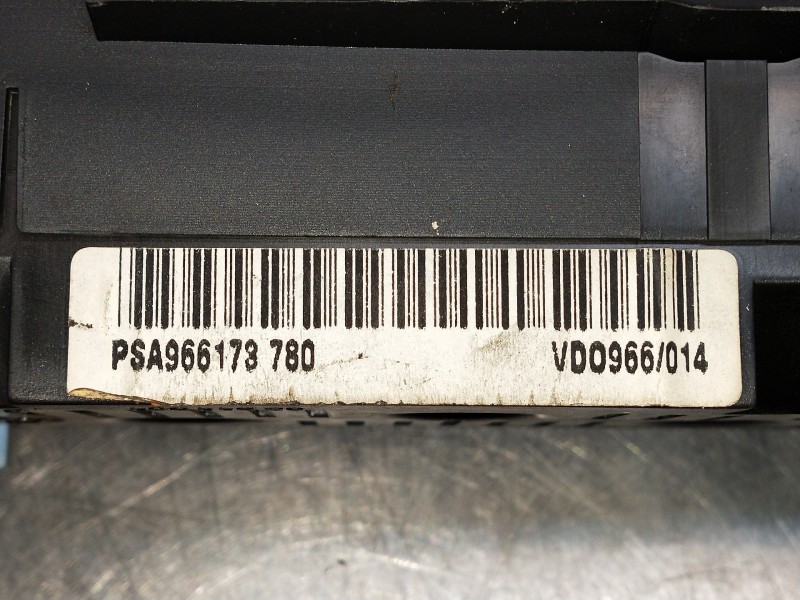 Recambio de cuadro instrumentos para citroen xsara picasso referencia OEM IAM 966178780  