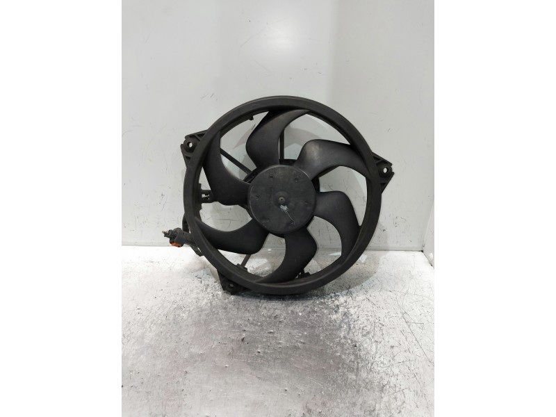 Recambio de electroventilador para peugeot expert kasten referencia OEM IAM   