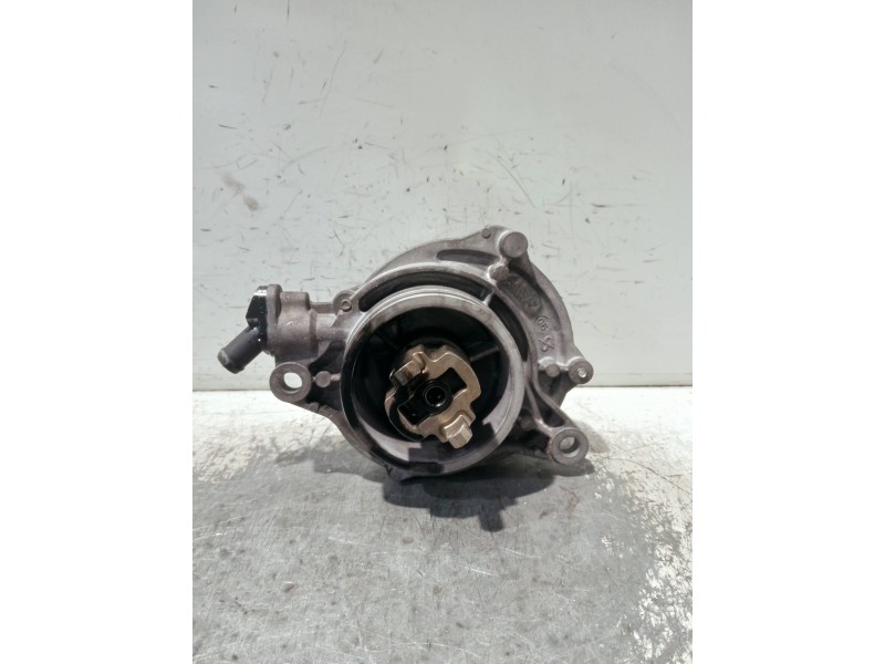 Recambio de depresor freno / bomba vacio para bmw serie 5 berlina (e60) referencia OEM IAM 700437  