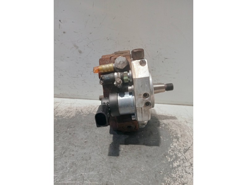 Recambio de bomba inyeccion para bmw serie 5 berlina (e60) referencia OEM IAM 7788670X1 0445010045 