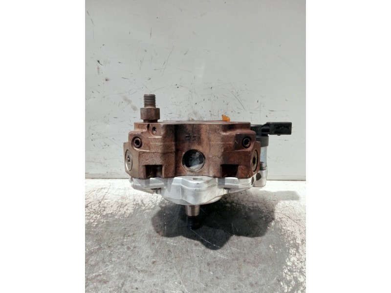 Recambio de bomba inyeccion para bmw serie 5 berlina (e60) referencia OEM IAM 7788670X1 0445010045 