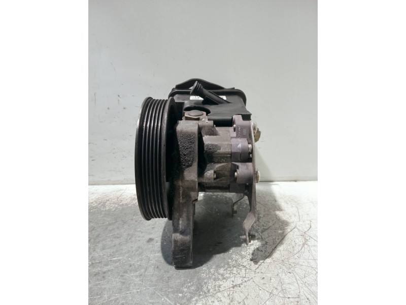 Recambio de bomba direccion para bmw serie 5 berlina (e60) referencia OEM IAM 7693974101  