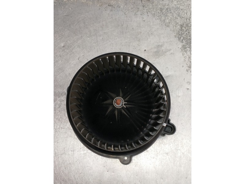 Recambio de motor calefaccion para kia cerato 1.6 crdi referencia OEM IAM   