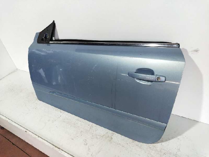 Recambio de puerta delantera izquierda para opel astra twin top cosmo referencia OEM IAM 13194716  