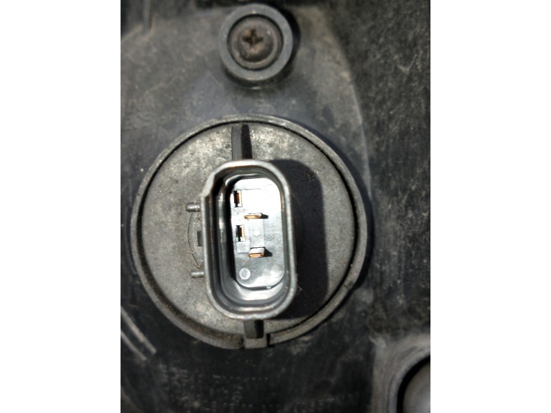 Recambio de faro izquierdo para kia cerato 1.6 crdi referencia OEM IAM   