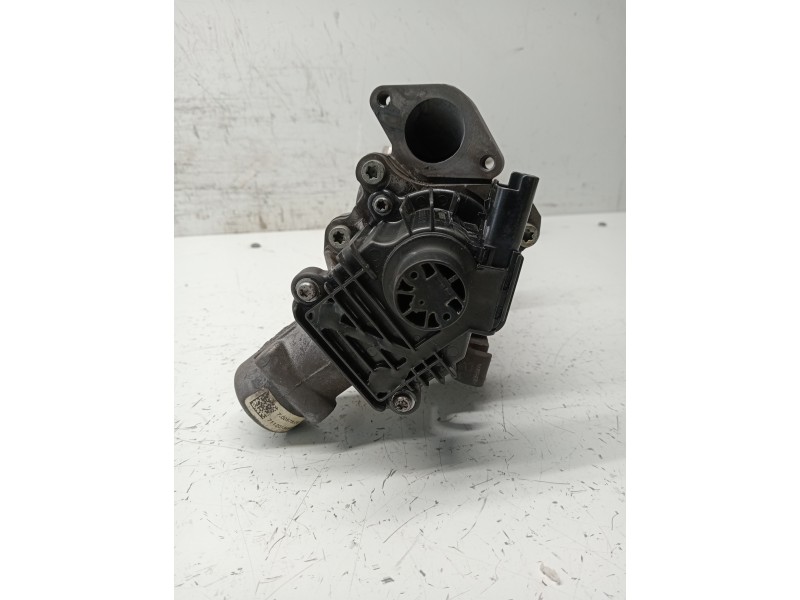 Recambio de valvula egr para land rover freelander (lr2) 2.2 td4 referencia OEM IAM 9656911780 70057805 9658570280