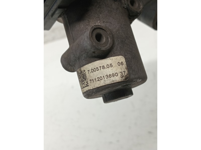 Recambio de valvula egr para land rover freelander (lr2) 2.2 td4 referencia OEM IAM 9656911780 70057805 9658570280