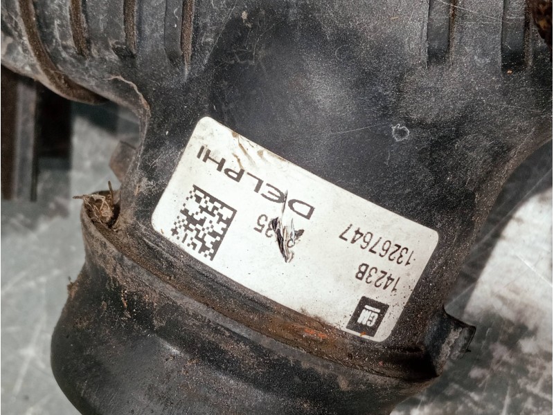 Recambio de intercooler para opel zafira tourer referencia OEM IAM 13267647  