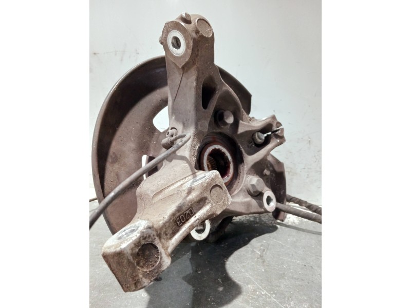 Recambio de mangueta delantera derecha para opel zafira tourer referencia OEM IAM 13248527  