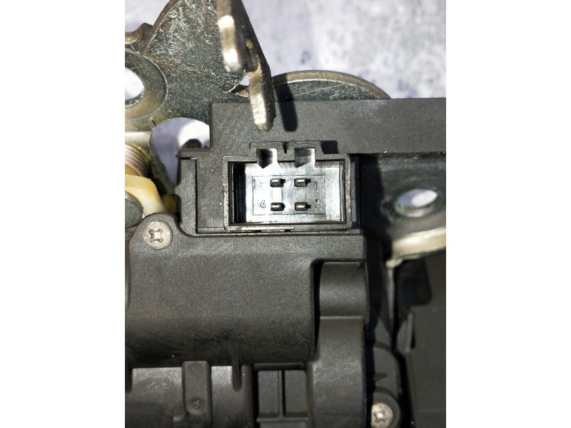 Recambio de motor cierre centralizado porton para seat ibiza st (6j8) referencia OEM IAM   5P