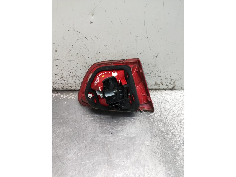 Recambio de piloto trasero derecho interior para seat ibiza st (6j8) referencia OEM IAM   