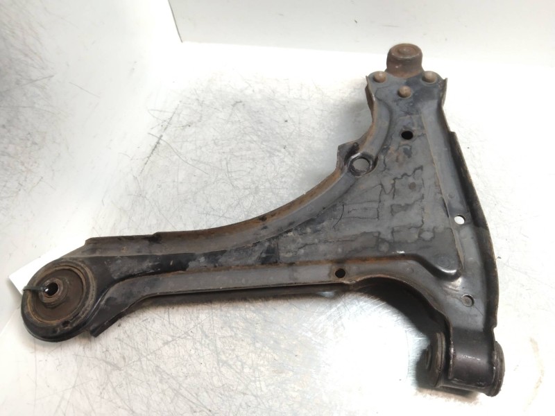 Recambio de brazo suspension inferior delantero derecho para opel calibra 2.0 16v cat (x 20 xev / l34) referencia OEM IAM   