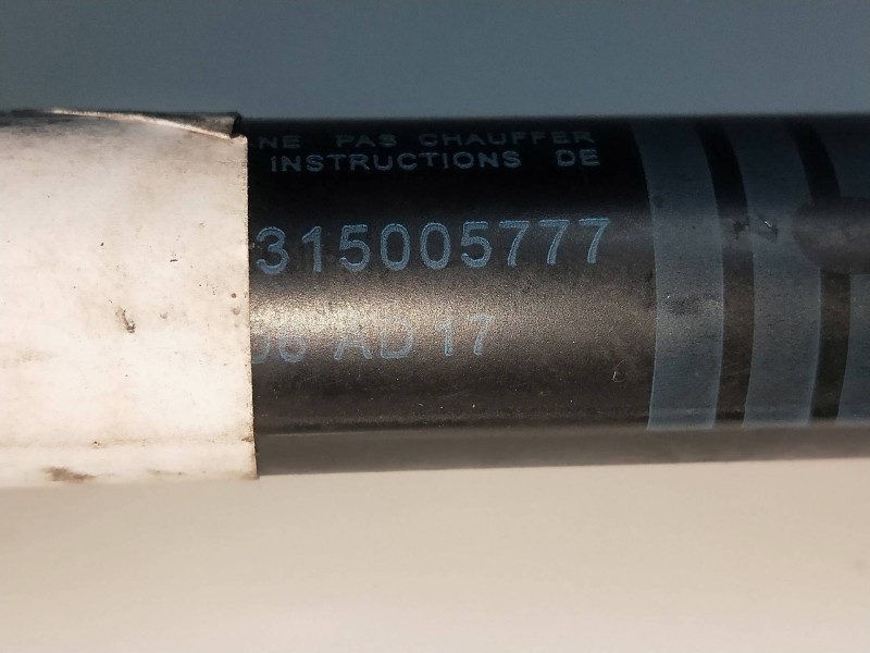 Recambio de amortiguadores maletero / porton para opel astra twin top cosmo referencia OEM IAM 13243589 315005777 