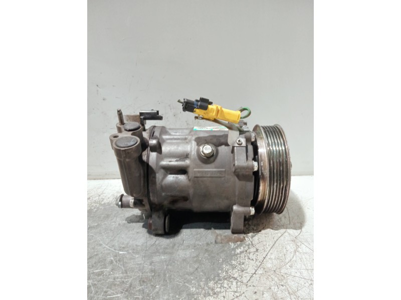 Recambio de compresor aire acondicionado para peugeot 607 (s2) referencia OEM IAM 9656572380  