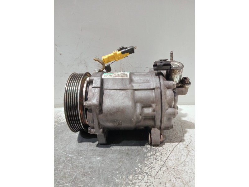 Recambio de compresor aire acondicionado para peugeot 607 (s2) referencia OEM IAM 9656572380  
