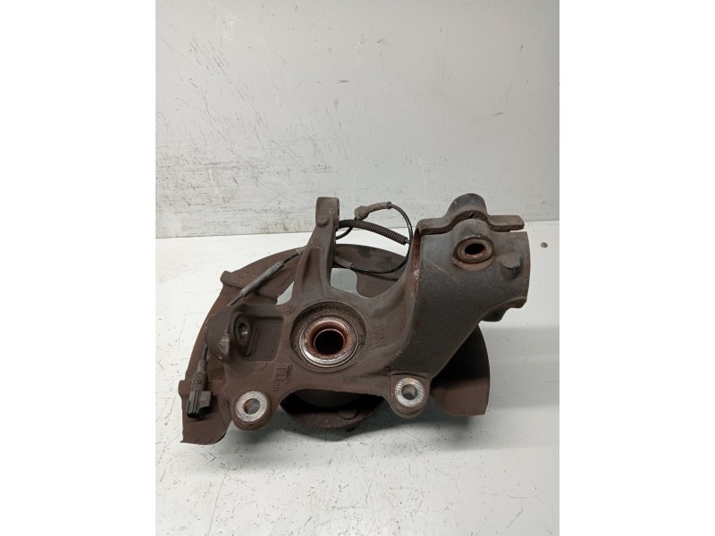 Recambio de mangueta delantera izquierda para land rover freelander (lr2) 2.2 td4 referencia OEM IAM   