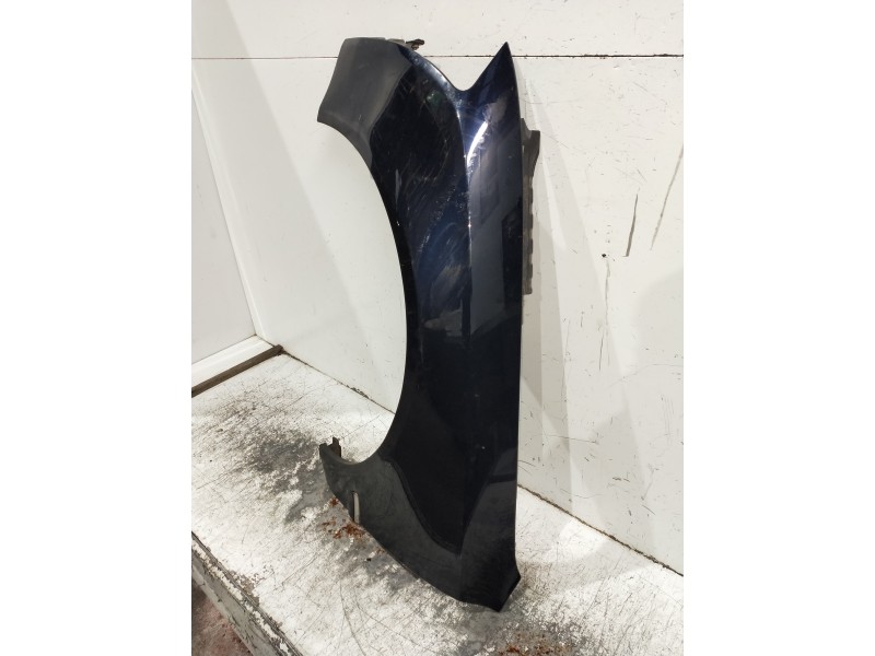 Recambio de aleta delantera izquierda para audi a8 (4e2) referencia OEM IAM   