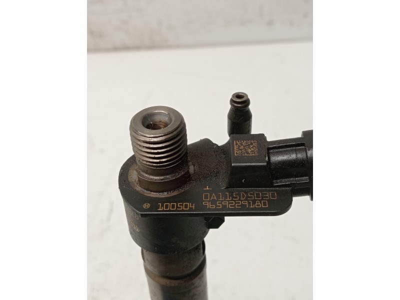 Recambio de inyector para land rover freelander (lr2) 2.2 td4 referencia OEM IAM 0445115042 9659229180 