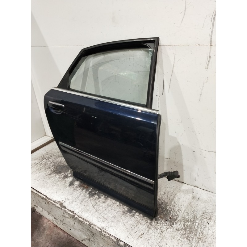 Recambio de puerta trasera derecha para audi a8 (4e2) referencia OEM IAM   