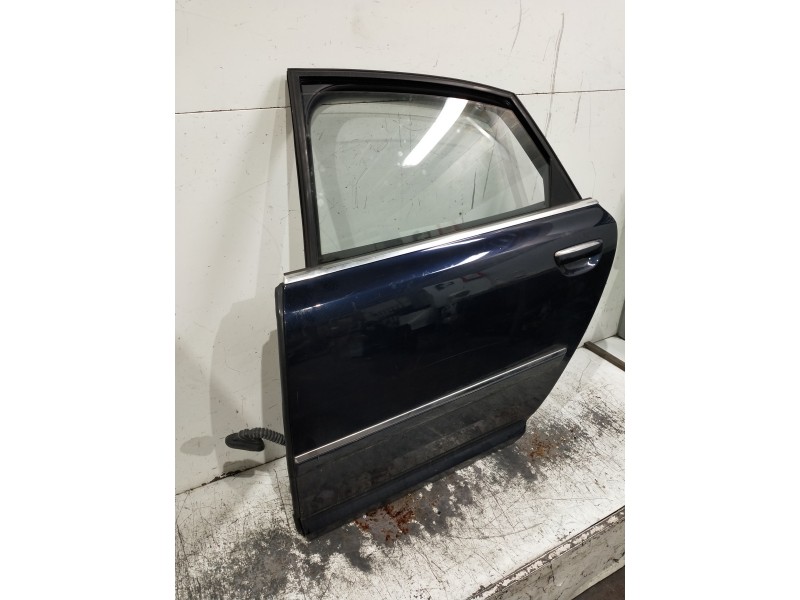Recambio de puerta trasera izquierda para audi a8 (4e2) referencia OEM IAM   