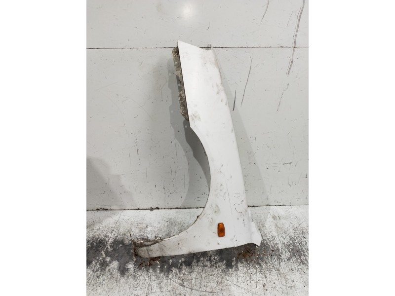 Recambio de aleta delantera izquierda para hyundai elantra (xd) referencia OEM IAM   