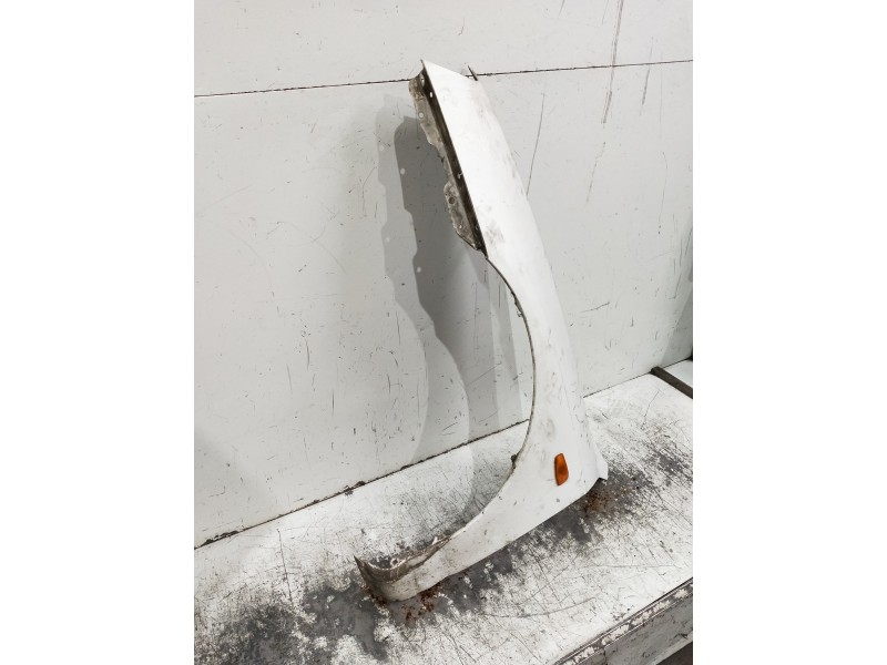 Recambio de aleta delantera izquierda para hyundai elantra (xd) referencia OEM IAM   