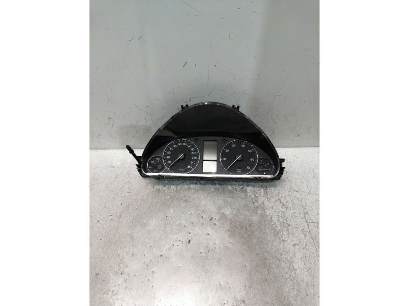 Recambio de cuadro instrumentos para mercedes clase c (w203) berlina referencia OEM IAM 110080266 A2035400348 