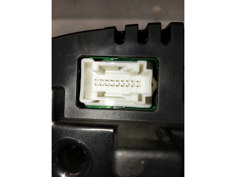 Recambio de cuadro instrumentos para mercedes clase c (w203) berlina referencia OEM IAM 110080266 A2035400348 