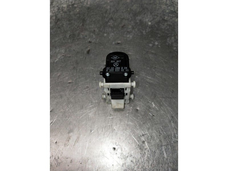 Recambio de mando elevalunas delantero derecho para mercedes clase c (w203) berlina referencia OEM IAM A2038200210  4P