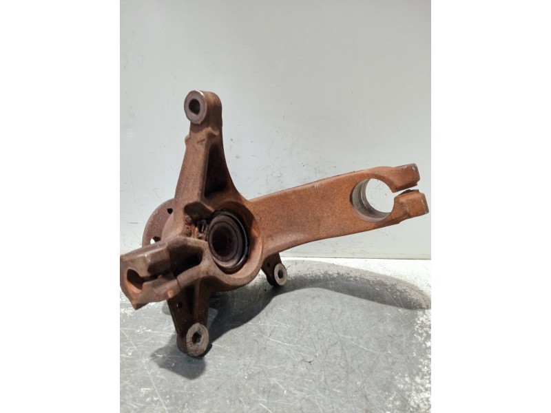 Recambio de mangueta delantera izquierda para renault megane ii berlina 5p referencia OEM IAM   