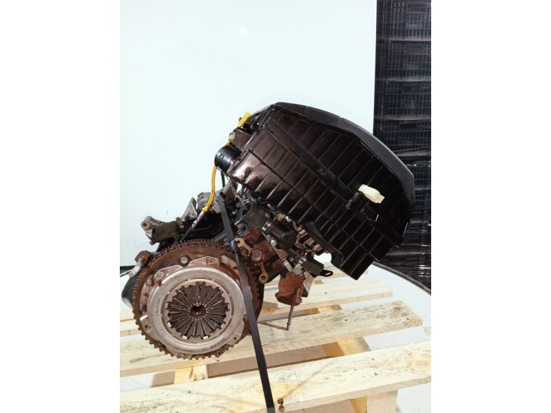 Recambio de motor completo para dacia sandero referencia OEM IAM D4FF732 F010053 