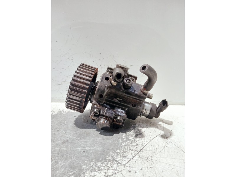 Recambio de bomba inyeccion para saab 9-3 berlina referencia OEM IAM 55209063 0445010184 