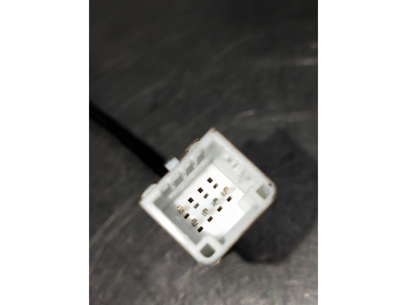 Recambio de retrovisor derecho para dacia sandero referencia OEM IAM ELÉCTRICO 1 ENCHUFE 5 PINES