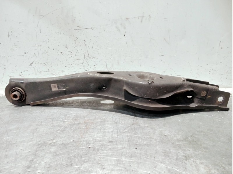 Recambio de brazo suspension inferior trasero derecho para hyundai ioniq referencia OEM IAM 55220G2100  