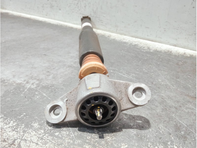 Recambio de amortiguador trasero derecho para hyundai ioniq referencia OEM IAM 55300G2400 55310XXX01 