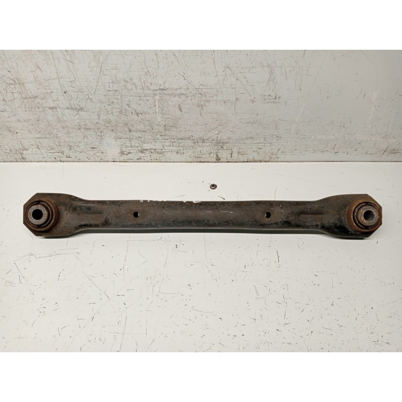 Recambio de brazo suspension superior trasero izquierdo para land rover freelander (lr2) 2.2 td4 referencia OEM IAM   