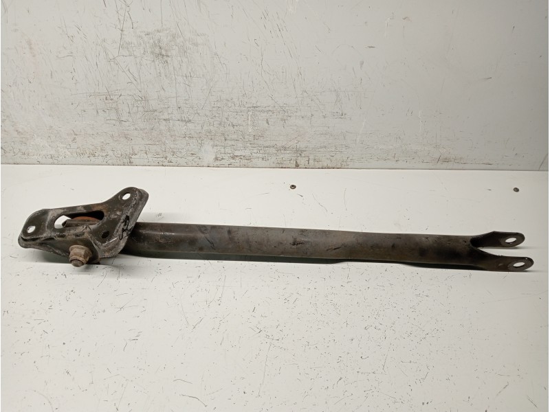 Recambio de brazo suspension superior trasero izquierdo para land rover freelander (lr2) 2.2 td4 referencia OEM IAM   