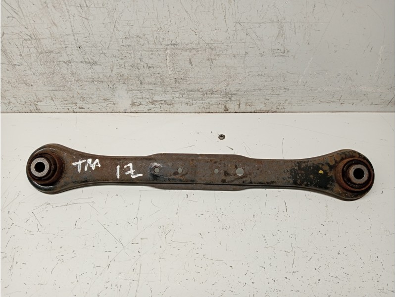 Recambio de brazo suspension superior trasero izquierdo para land rover freelander (lr2) 2.2 td4 referencia OEM IAM 5A994BL2L7A 