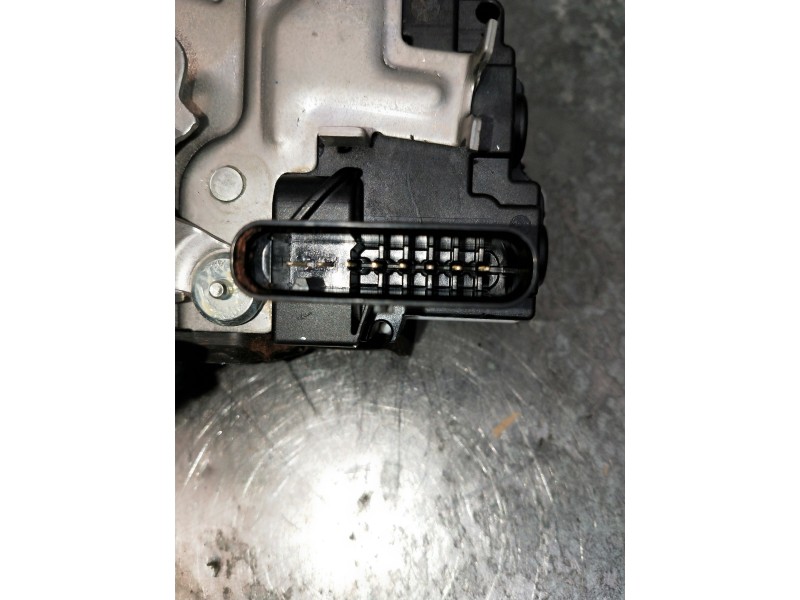 Recambio de motor cierre centralizado trasero derecho para volvo v60 familiar referencia OEM IAM 32131413  5P