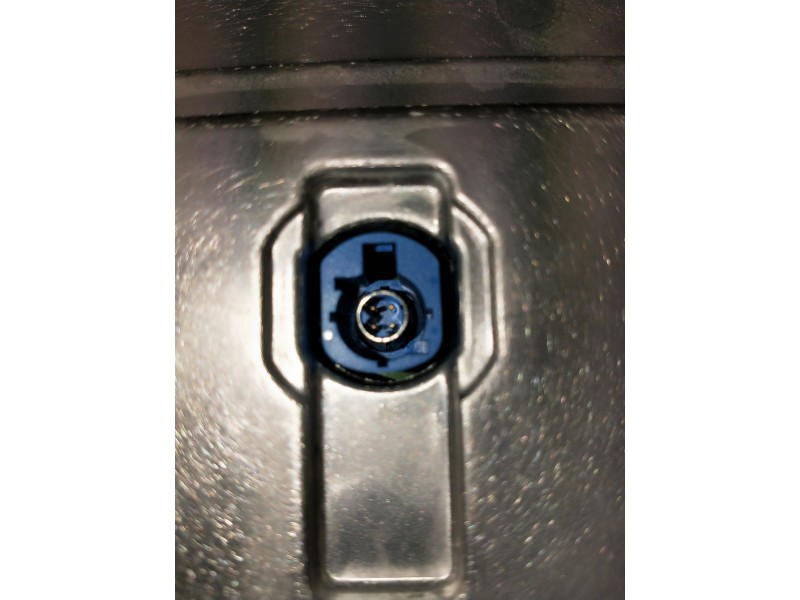 Recambio de pantalla multifuncion para volvo v60 familiar referencia OEM IAM 32247465AA  