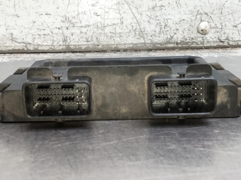 Recambio de centralita motor uce para citroen xsara berlina referencia OEM IAM 9646677980 9641390180 