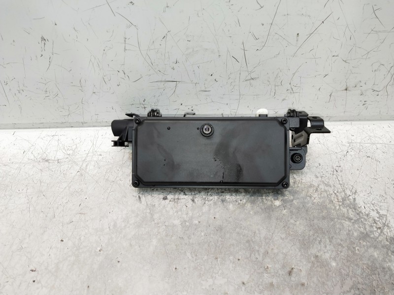 Recambio de modulo electronico para volvo v60 familiar referencia OEM IAM 32327233  