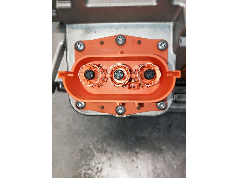 Recambio de bateria para volvo v60 familiar referencia OEM IAM 32280830  INVERSOR / CONVERTIDOR