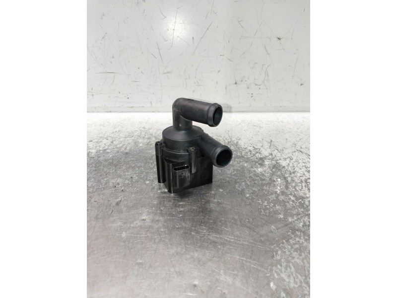 Recambio de bomba agua para volvo v60 familiar referencia OEM IAM 518705030  