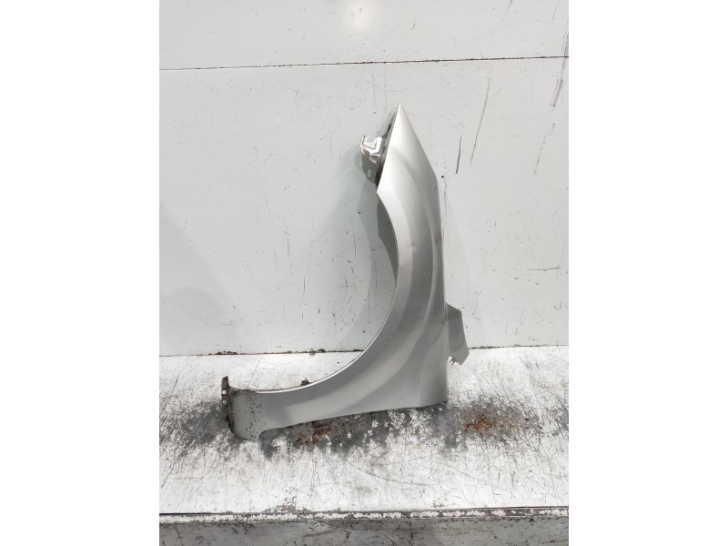 Recambio de aleta delantera izquierda para ford focus lim. (cb4) referencia OEM IAM   