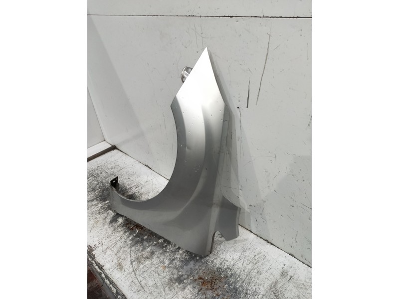 Recambio de aleta delantera izquierda para ford focus lim. (cb4) referencia OEM IAM   