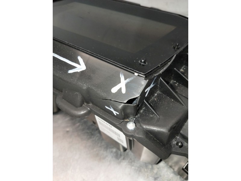 Recambio de cuadro instrumentos para volvo v60 familiar referencia OEM IAM 32276621 75700070 OJO VER FOTOS
