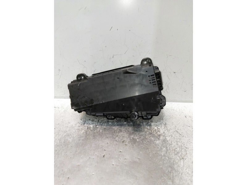 Recambio de cuadro instrumentos para volvo v60 familiar referencia OEM IAM 32276621 75700070 OJO VER FOTOS