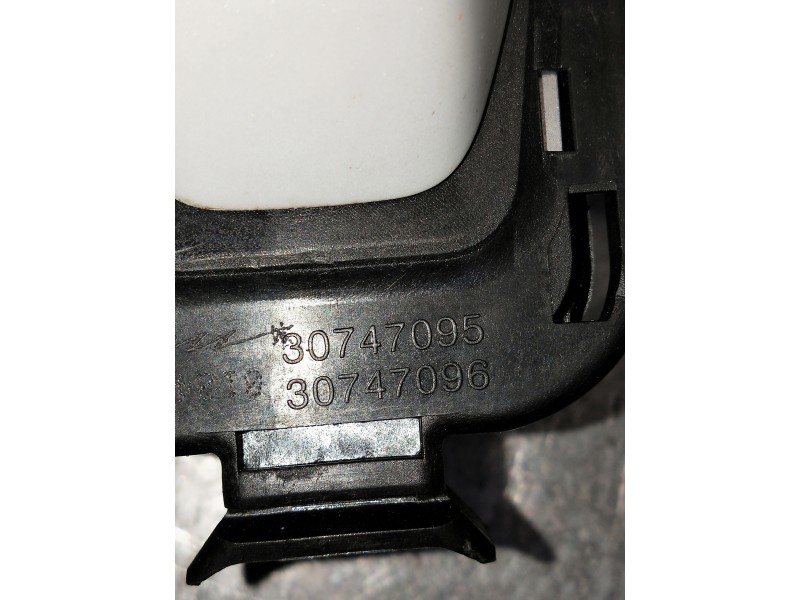 Recambio de maneta exterior delantera izquierda para volvo v60 familiar referencia OEM IAM 30747095 30747096 